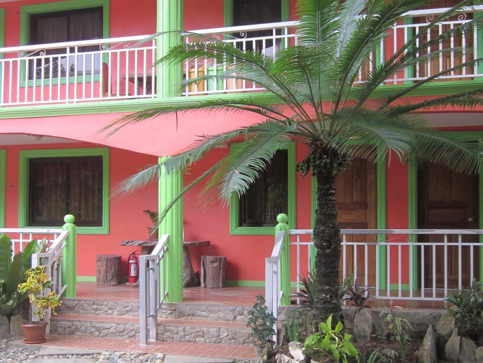 La Solana Suites And Resorts By Cocotel Puerto Galera Exteriör bild