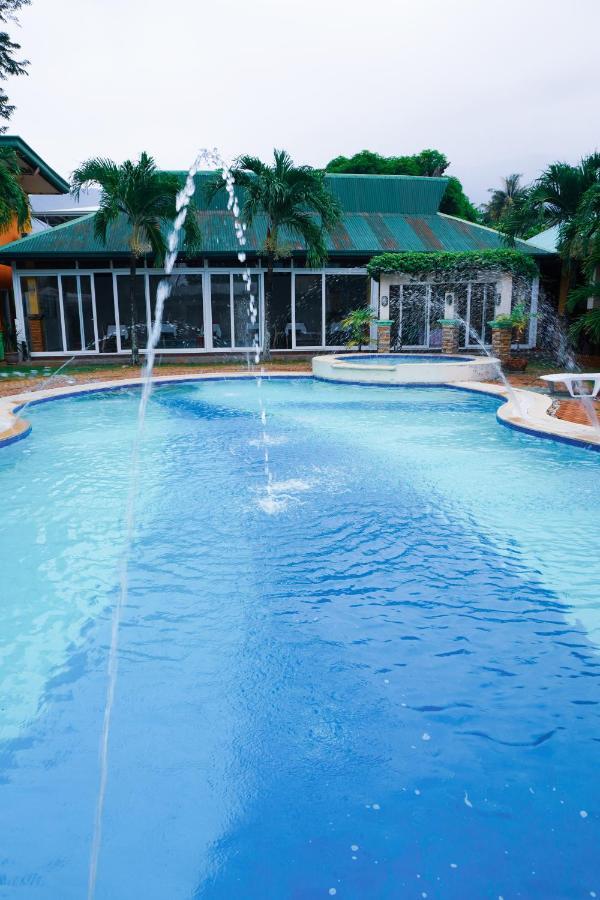 La Solana Suites And Resorts By Cocotel Puerto Galera Exteriör bild